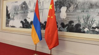 Քննչական կոմիտեի նախագահ Արթուր Պողոսյանը Պեկինում հանդիպել է ՉԺՀ հանրային անվտանգության նախարարին